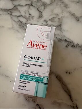 Avene Cicalfate serum-unopened new